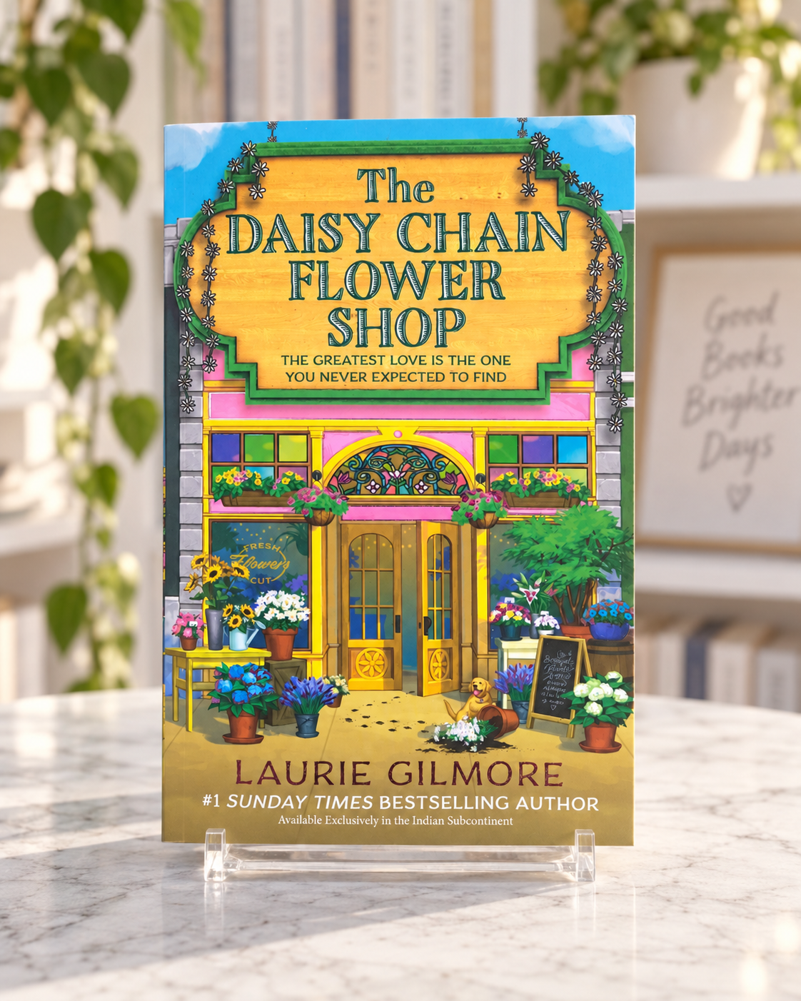The Daisy Chain Flower Shop by Laurie Gilmore, paperback front cover